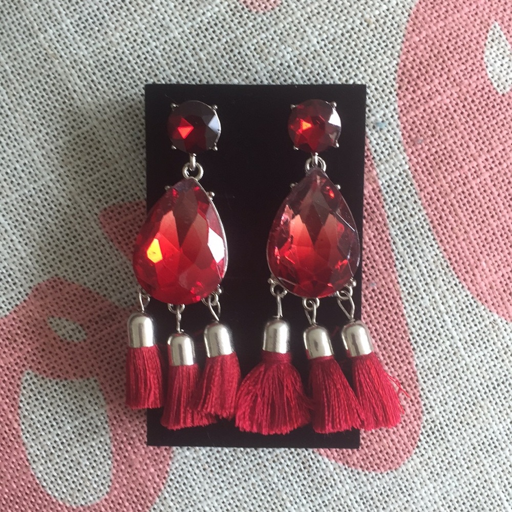 Beautiful pair of Red earrings